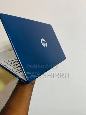 Laptop HP 15-dy1032wm 8GB AMD Ryzen 5 SSD 256GB