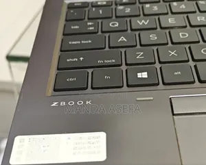 New Laptop HP ZBook Firefly 15 G7 16GB Intel Core i7 SSD 512GB