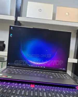 New Laptop Lenovo Legion 7 32GB AMD Ryzen 7 SSD 1T