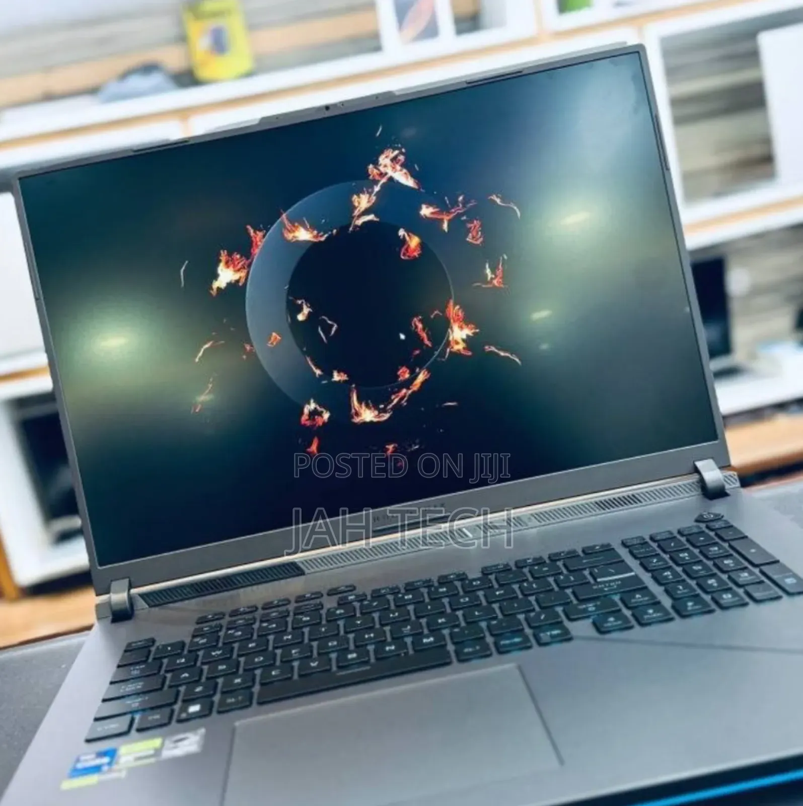 New Laptop Asus ROG Strix G17 16GB Intel Core i9 SSD 1T