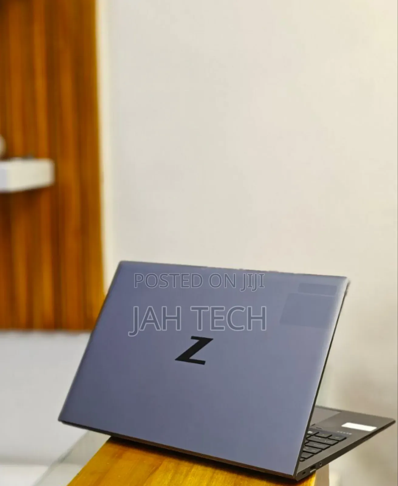New Laptop HP ZBook Firefly 15 G7 16GB Intel Core i7 SSD 512GB