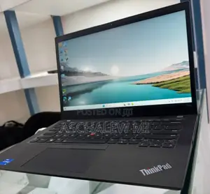 New Laptop Lenovo 8GB Intel Core i5 SSD 512GB