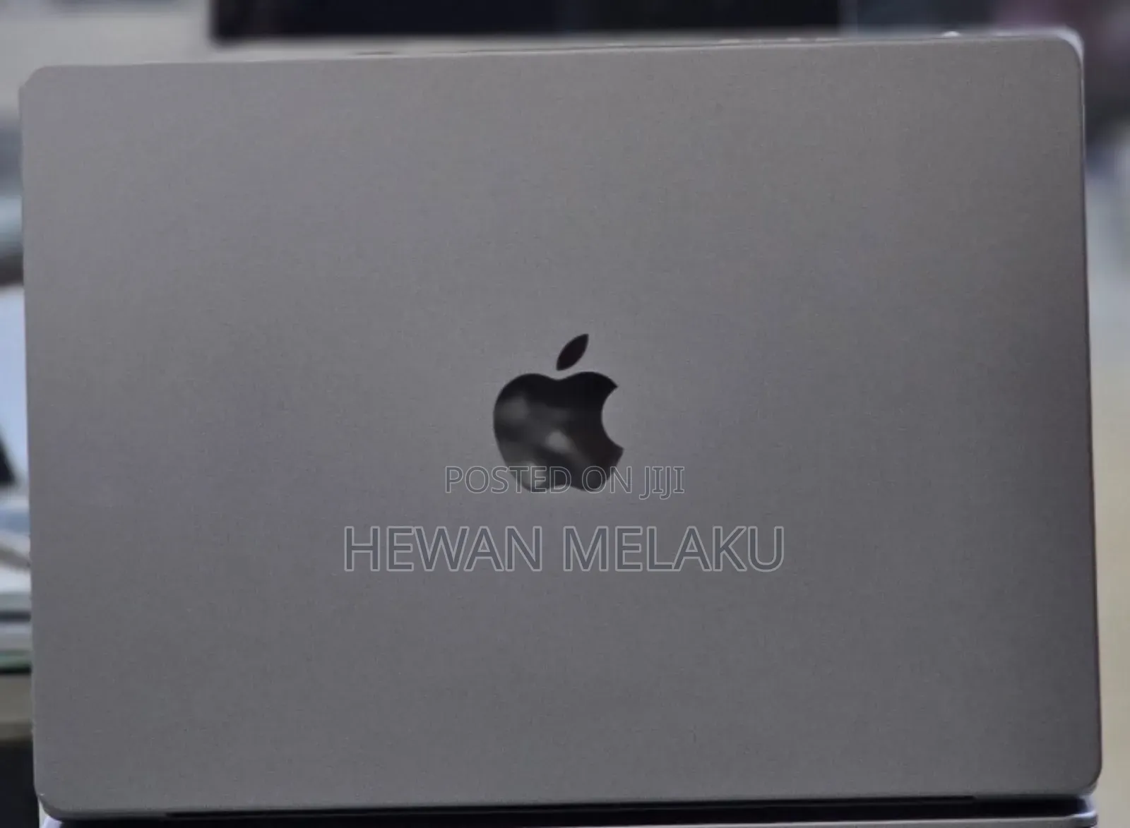 New Laptop Apple MacBook Pro M1 32GB Apple M1 Pro SSD 512GB