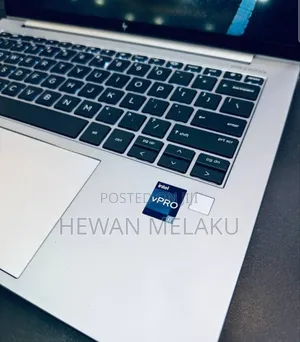 New Laptop HP ZBook Firefly 14 G10 16GB Intel Core i7 SSD 512GB