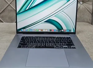 New Laptop Apple MacBook Pro 2019 32GB Intel Core i9 SSD 1T
