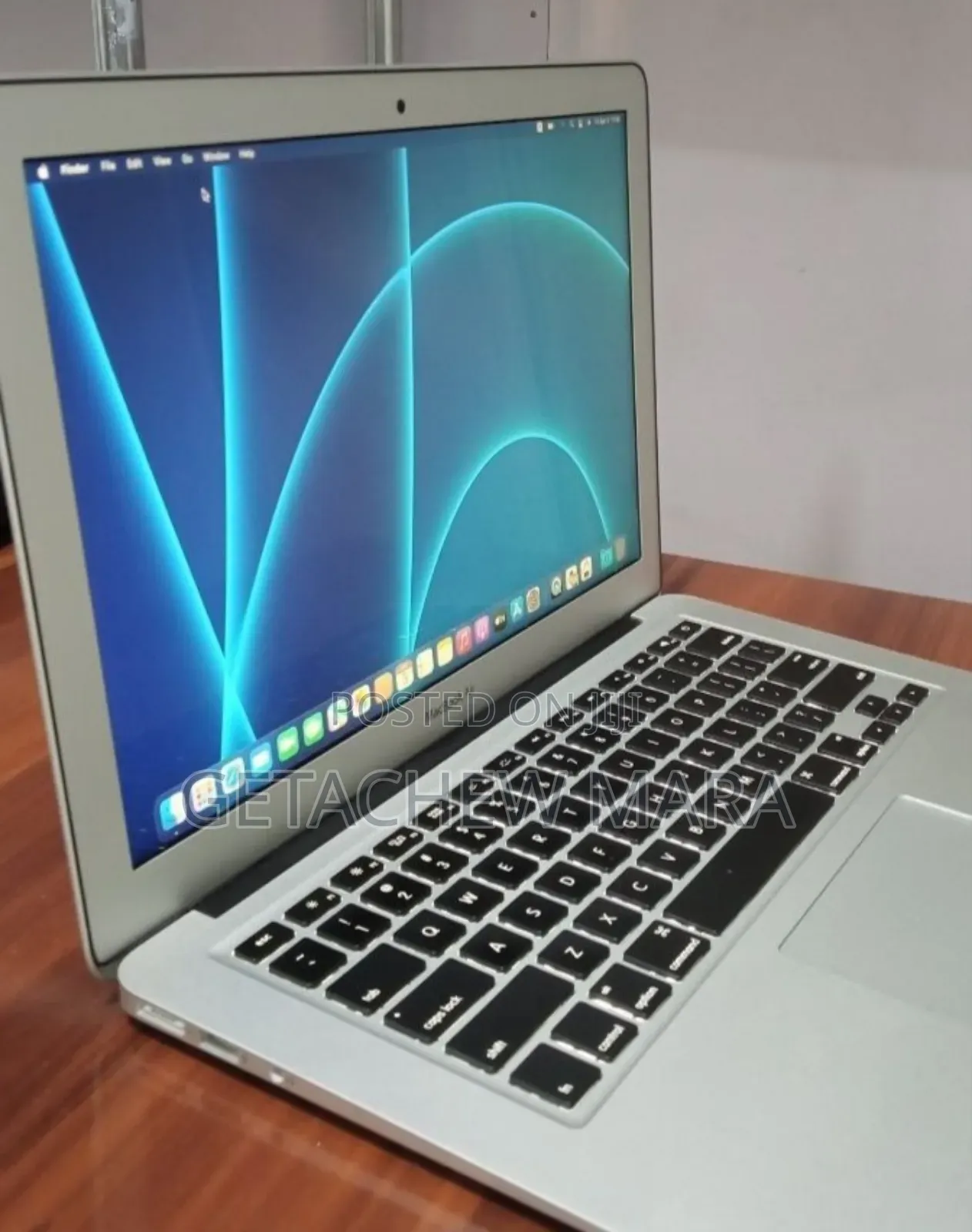 New Laptop Apple MacBook 2015 8GB Intel Core i5 SSD 128GB