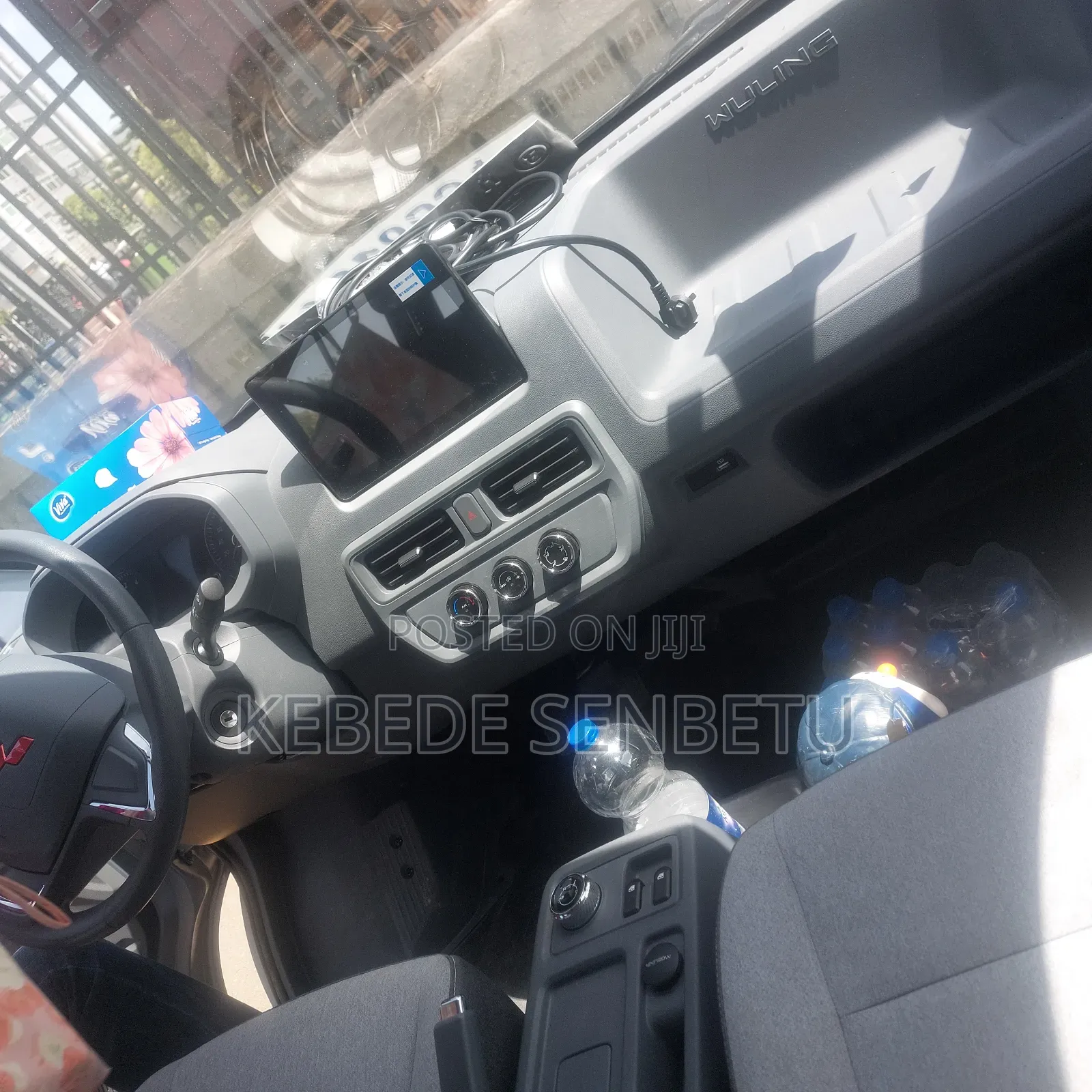 New Wuling GL6460 2025 Silver