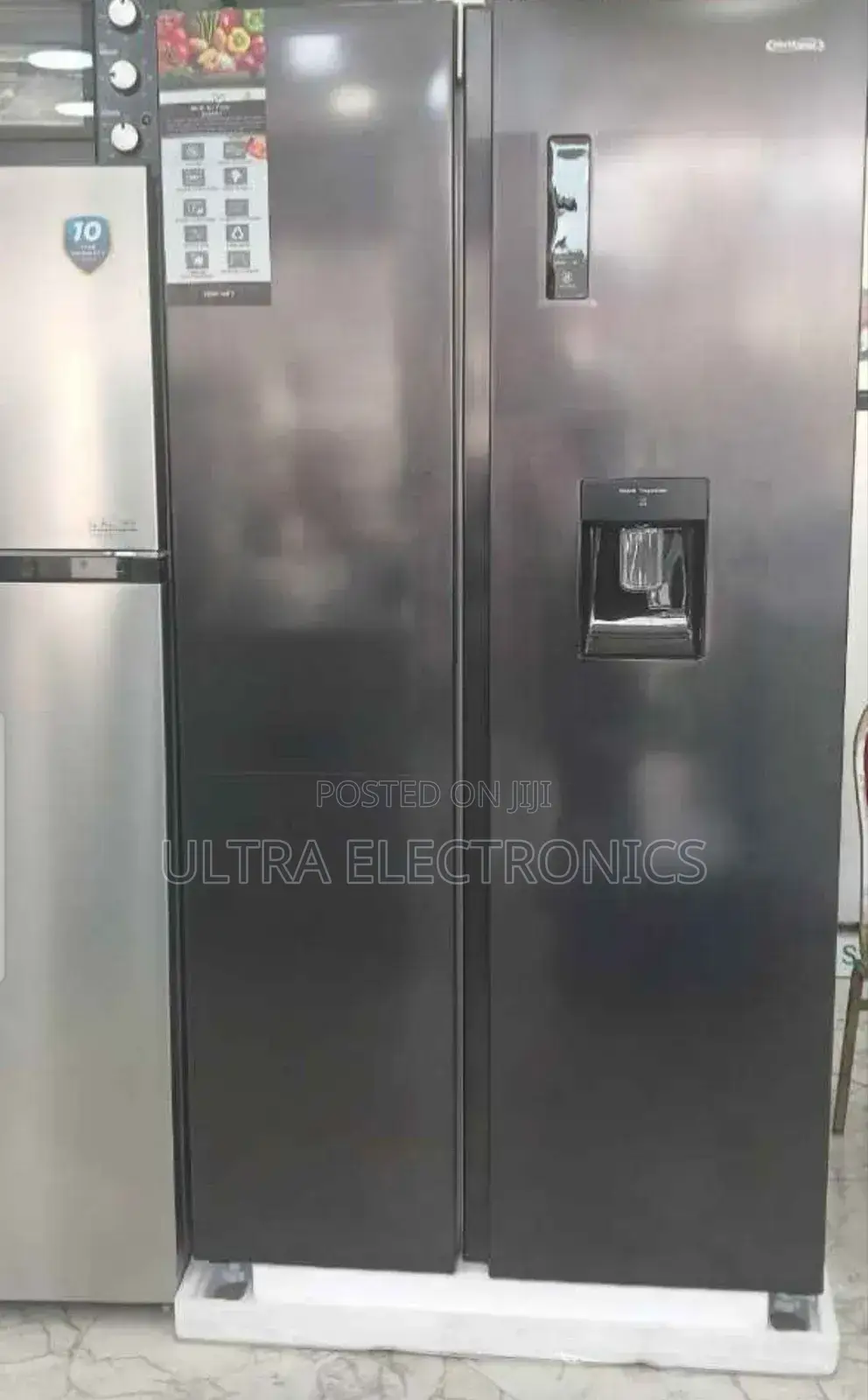 National 600 Model Side-by-Side Refrigerator. Capacity: 600 Liters.