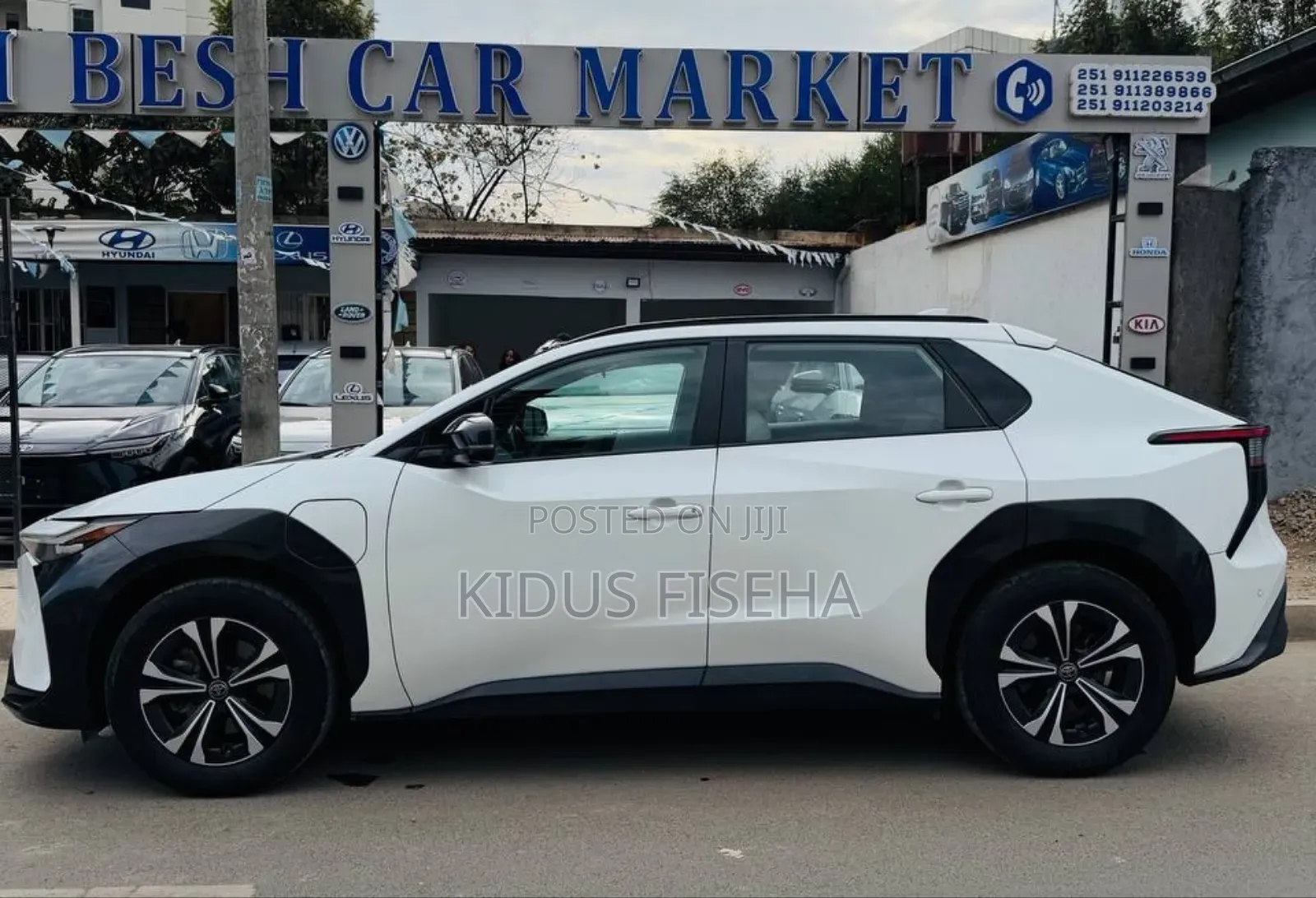 Toyota bZ4X 2023 White