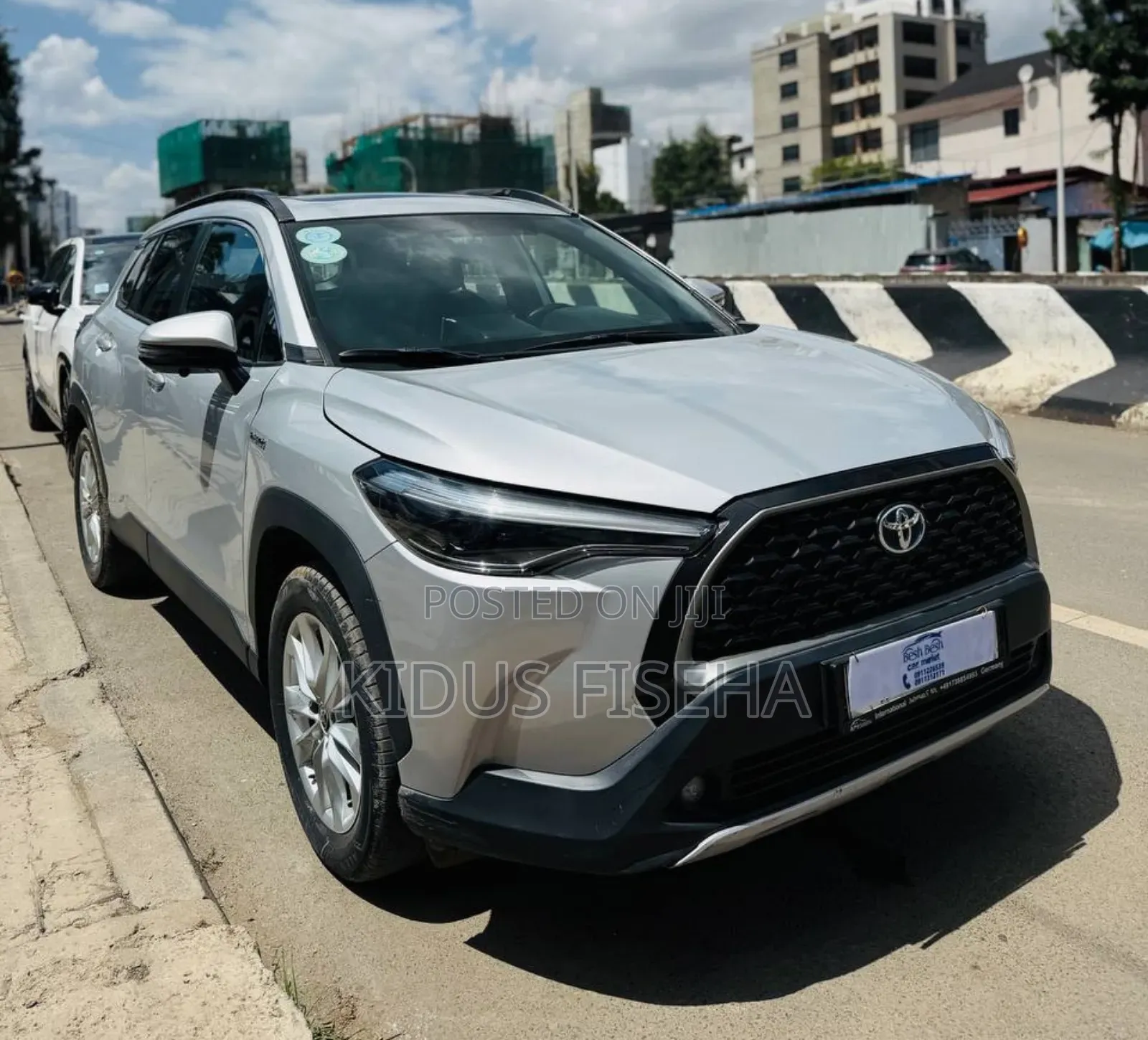 Toyota Corolla Cross Hybrid S AWD 2023 Silver