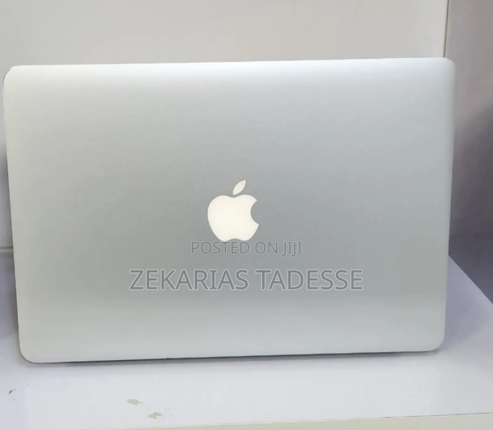 New Laptop Apple MacBook Air 2017 8GB Intel Core i5 SSD 256GB
