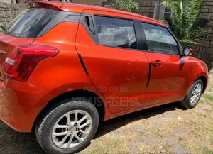 Suzuki Swift 2020 Red