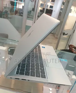 New Laptop HP EliteBook 840 G8 16GB Intel Core i5 SSD 512GB