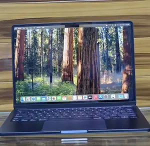 New Laptop Apple MacBook Air 2025 M4 13-inch 16GB Apple M4 SSD 256GB