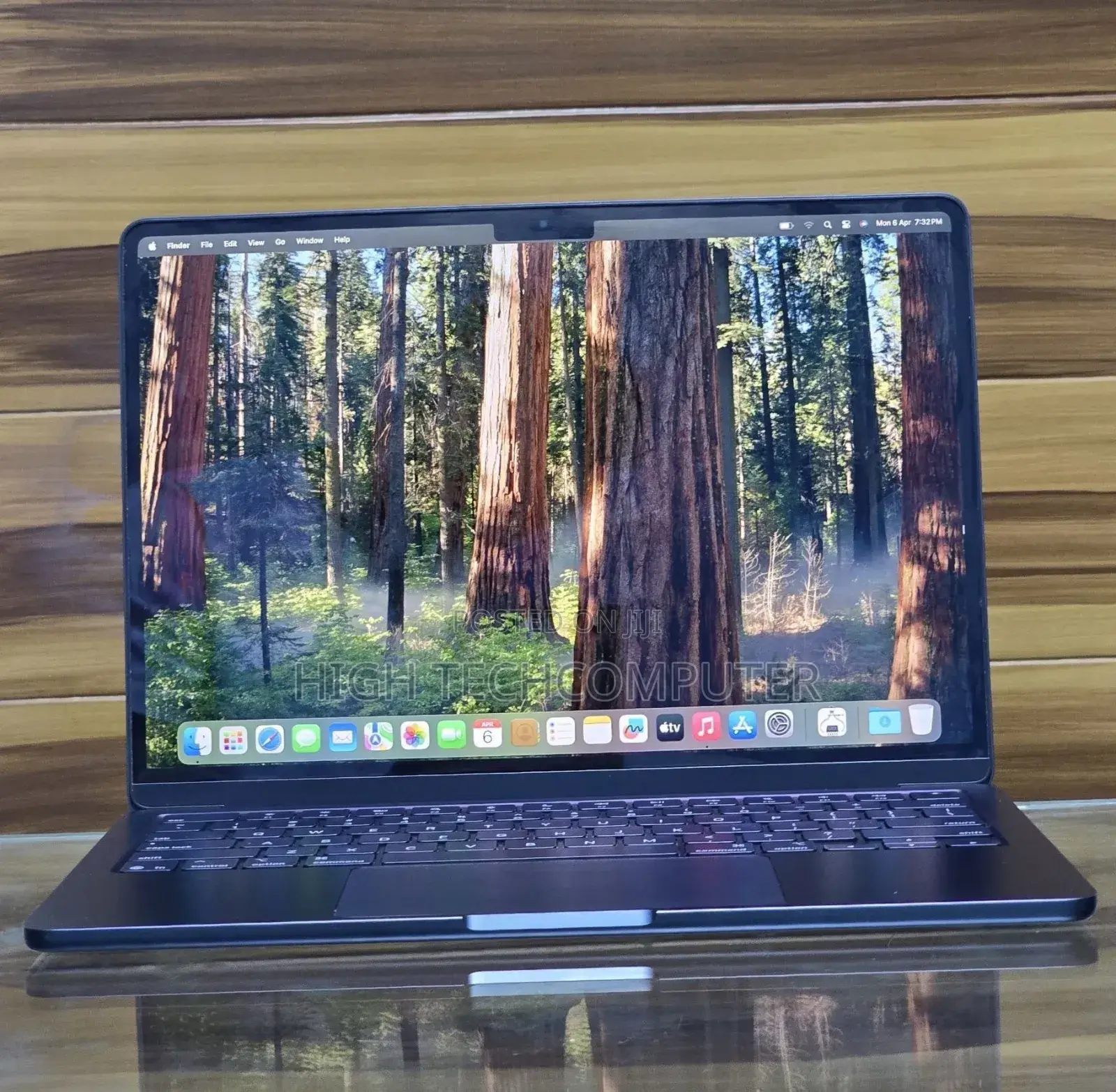 New Laptop Apple MacBook Air 2025 M4 13-inch 16GB Apple M4 SSD 256GB