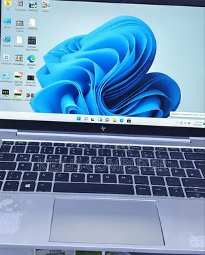 New Laptop HP EliteBook 830 G8 8GB Intel Core i5 SSD 512GB