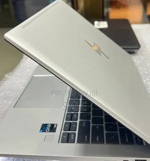 New Laptop HP EliteBook 840 G9 16GB Intel Core i7 SSD 512GB