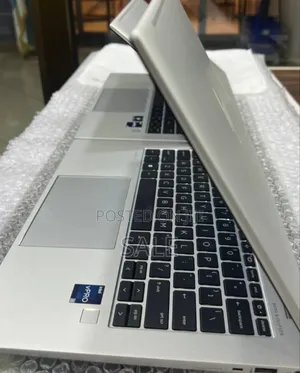 New Laptop HP EliteBook 840 G9 16GB Intel Core i5 SSD 512GB