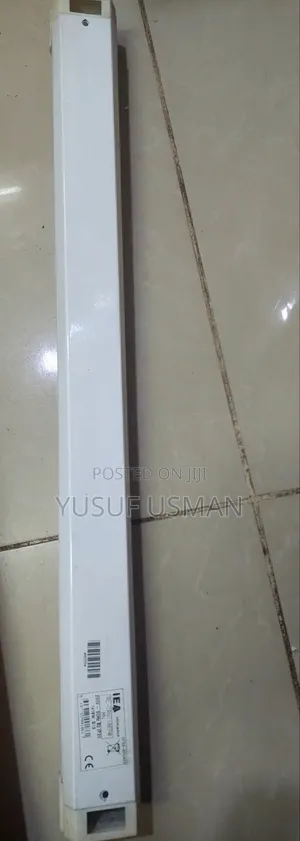 1*18 Fitting Holder የአምፖል አቃፊ