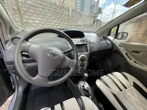 Toyota Yaris 1.0 VVT-i 2008 Silver