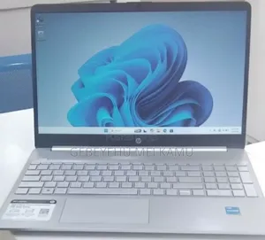 New Laptop HP 8GB Intel Core 3 SSD 256GB