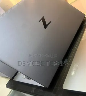 New Laptop HP ZBook 14 32GB Intel Core i7 SSD 512GB