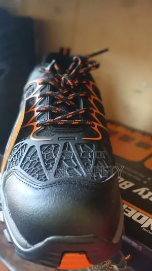 Finder Steel Toe Safety Shoe ፋይንደር Safety ጫማ