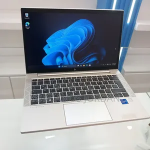 New Laptop HP EliteBook 830 G8 16GB Intel Core i7 SSD 512GB