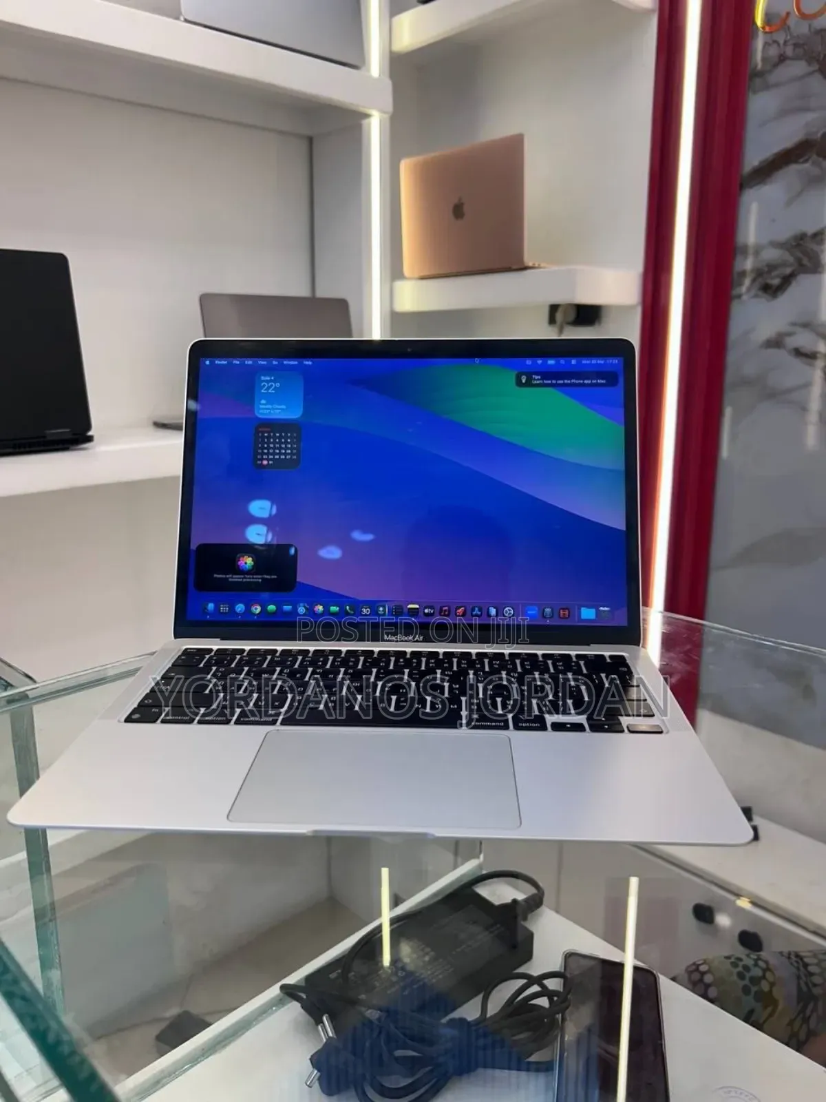 New Laptop Apple MacBook Air 2020 M1 8GB Apple M1 SSD 256GB