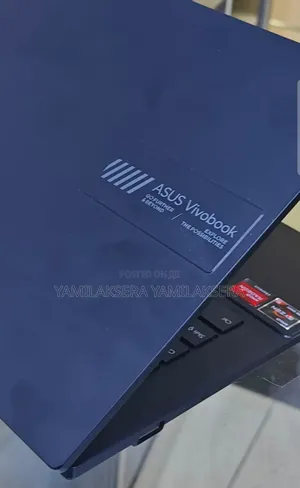 New Laptop Asus 8GB AMD Ryzen 5 SSD 512GB