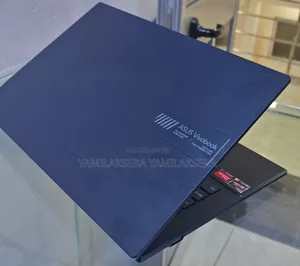 New Laptop Asus 8GB AMD Ryzen 5 SSD 512GB
