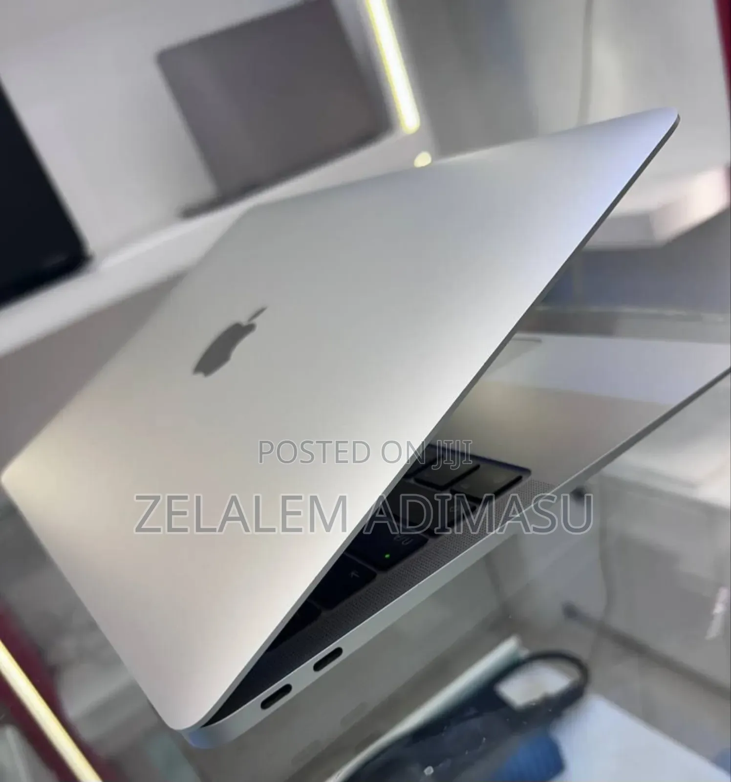 New Laptop Apple MacBook Air 2020 M1 8GB Apple M1 SSD 256GB