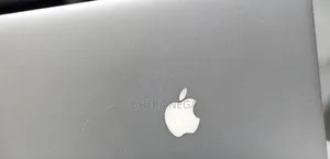 Laptop Apple MacBook Pro 2015 16GB Intel Core i7 SSD 256GB