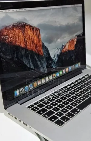 Laptop Apple MacBook Pro 2015 16GB Intel Core i7 SSD 256GB