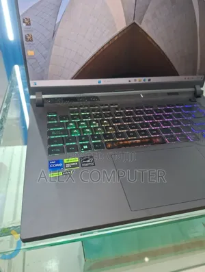 New Laptop Asus ROG Strix G16 G614 16GB Intel Core i7 SSD 1T