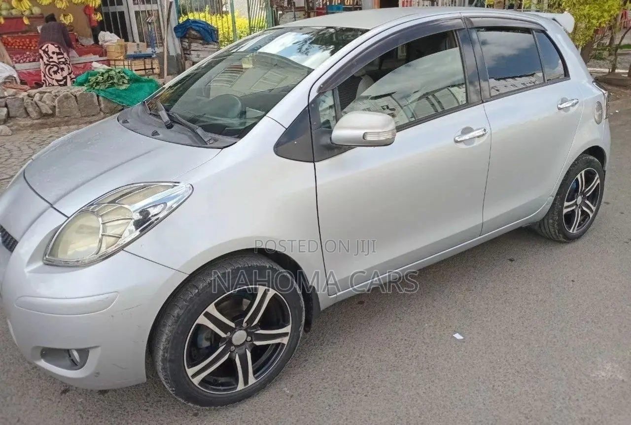 Toyota Yaris 2008 Silver