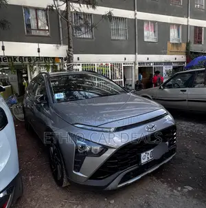 Hyundai Bayon 2023 Silver