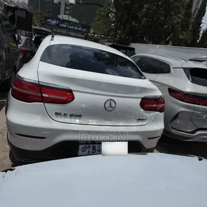 Mercedes-Benz GLC-Class 2018 White