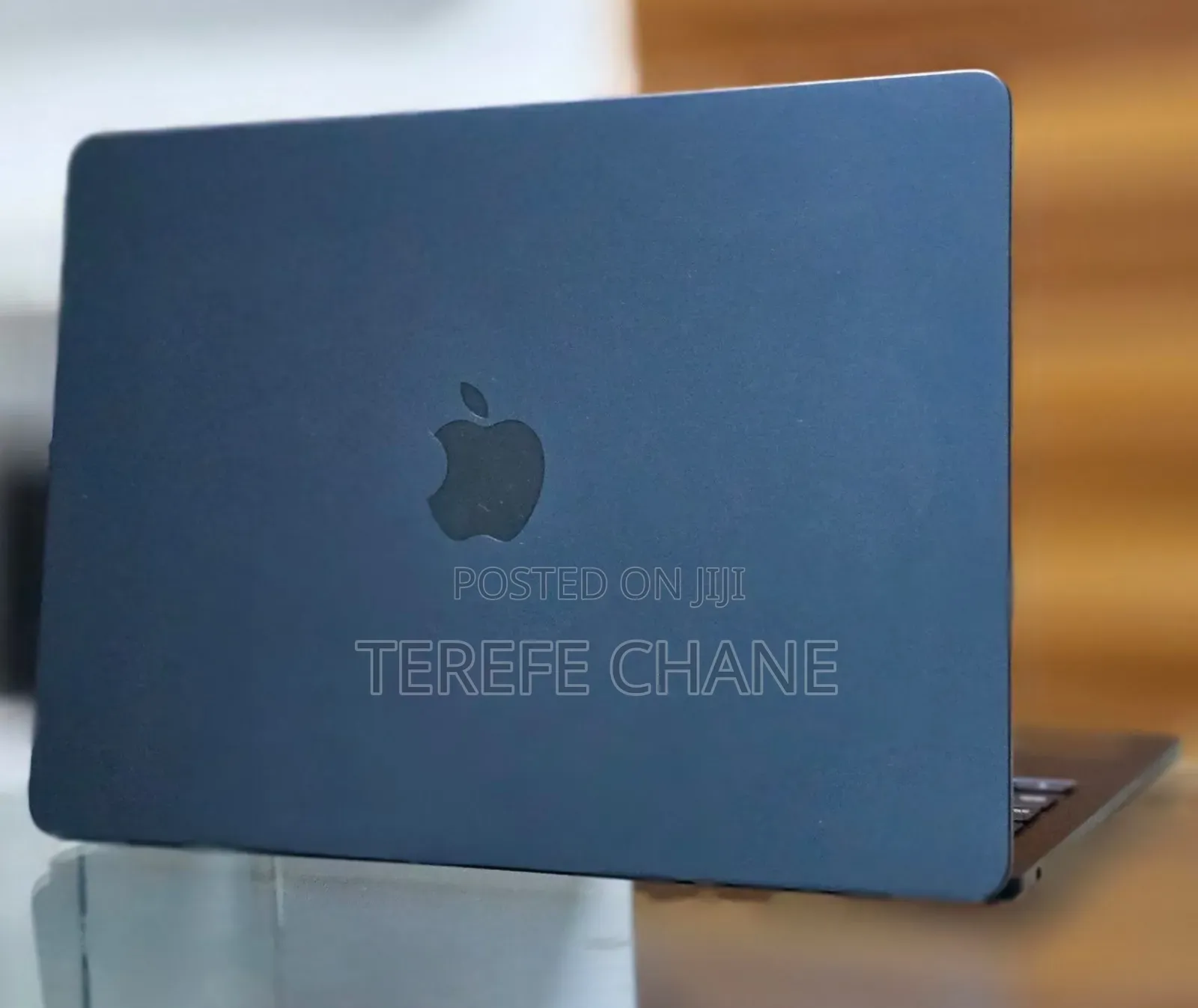 New Laptop Apple MacBook Air 2025 M4 13-inch 16GB Apple M4 SSD 256GB