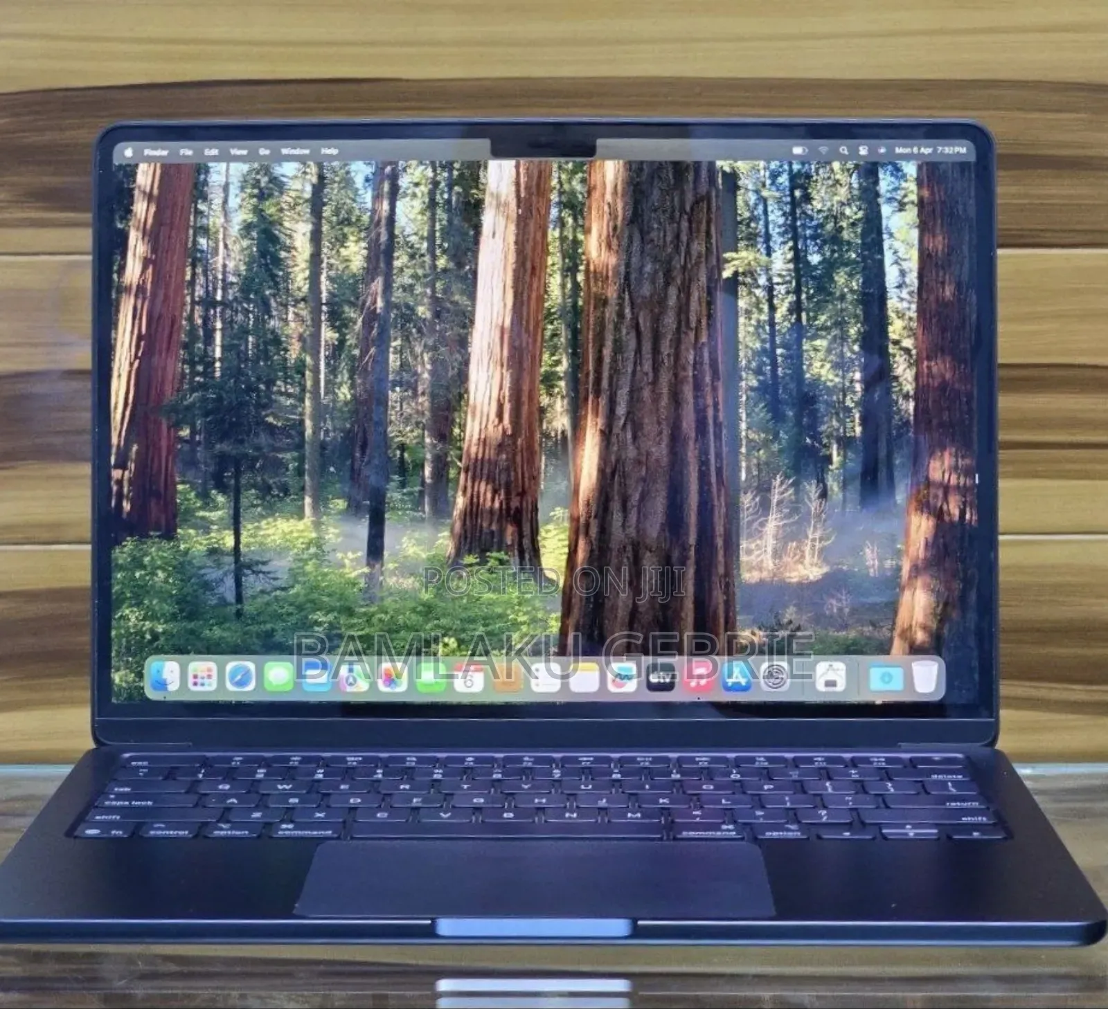 New Laptop Apple MacBook Air 2025 M4 13-inch 16GB Apple M4 SSD 256GB