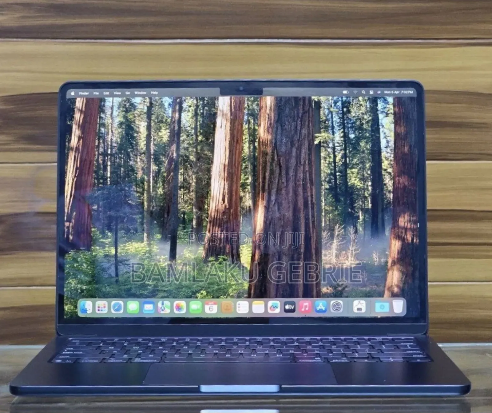 New Laptop Apple MacBook Air 2025 M4 13-inch 16GB Apple M4 SSD 256GB