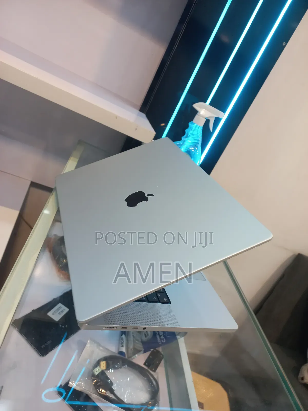 New Laptop Apple MacBook Pro M1 32GB Apple M1 Max SSD 1T