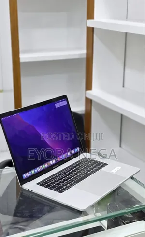 Laptop Apple MacBook Pro 2016 16GB Intel Core i7 SSD 256GB