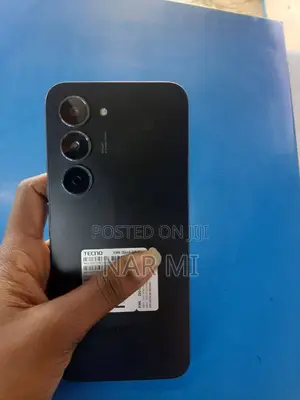 New Tecno Spark 40 Pro 256 GB Silver