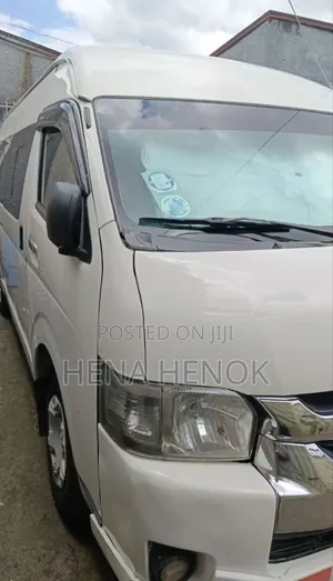 Toyota HiAce 2008 White