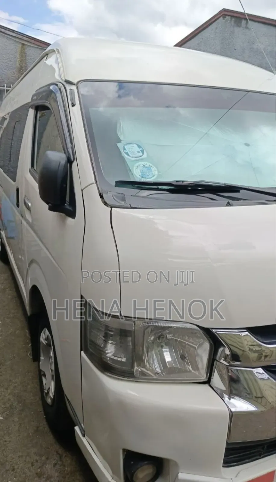 Toyota HiAce 2008 White
