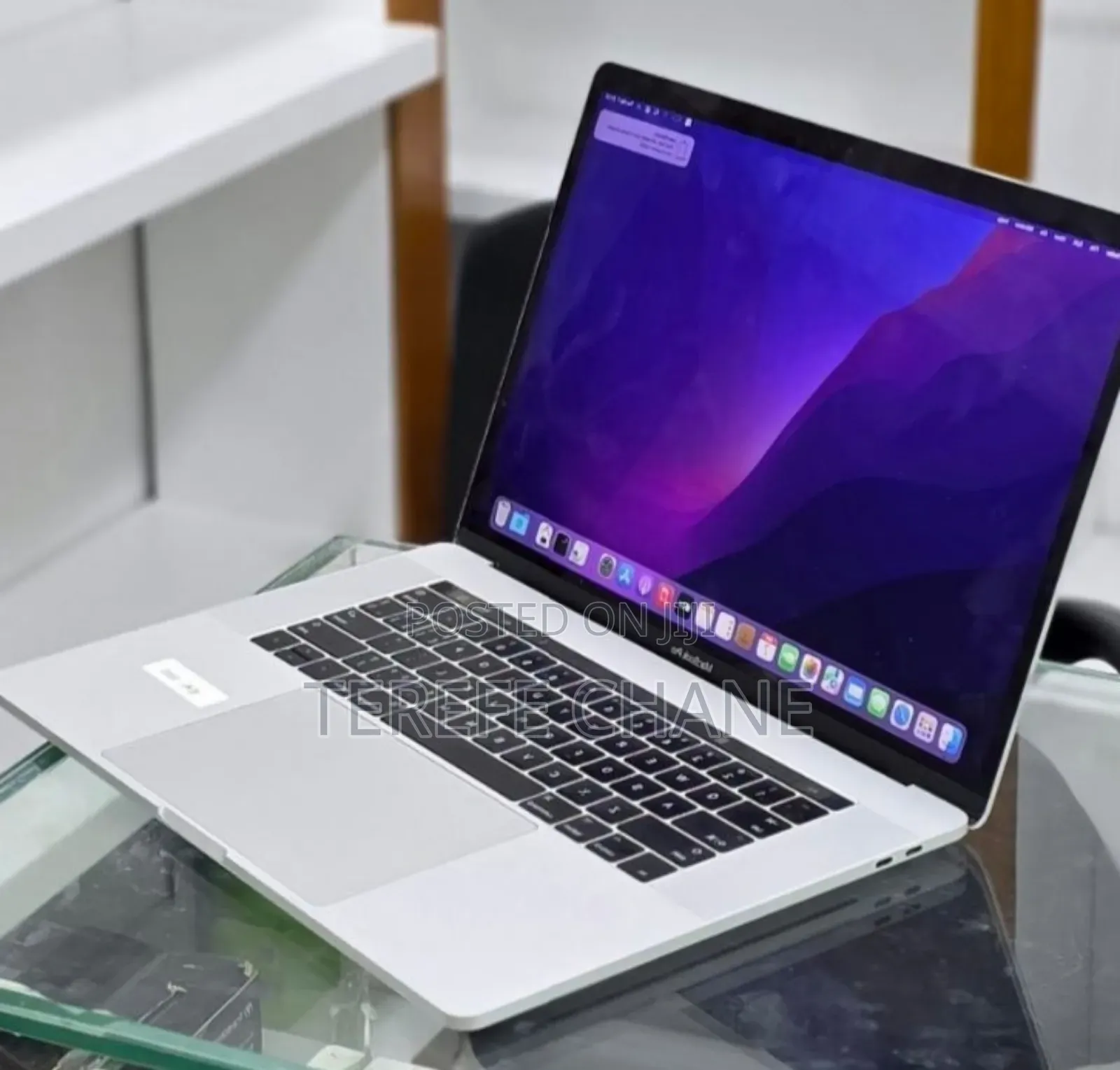 New Laptop Apple MacBook Pro 2016 16GB Intel Core i7 SSD 256GB