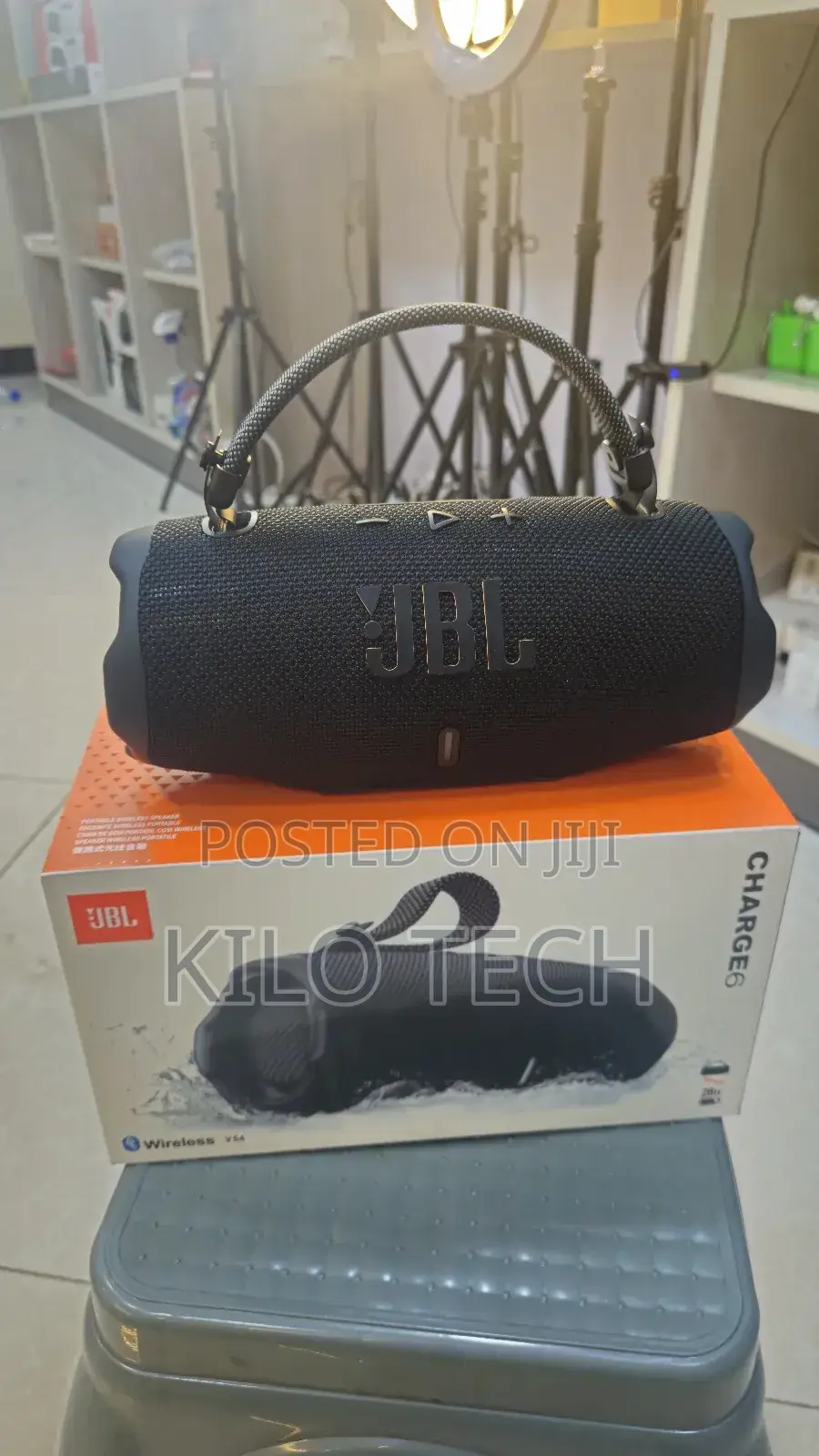 JBL Charge 6 Speaker