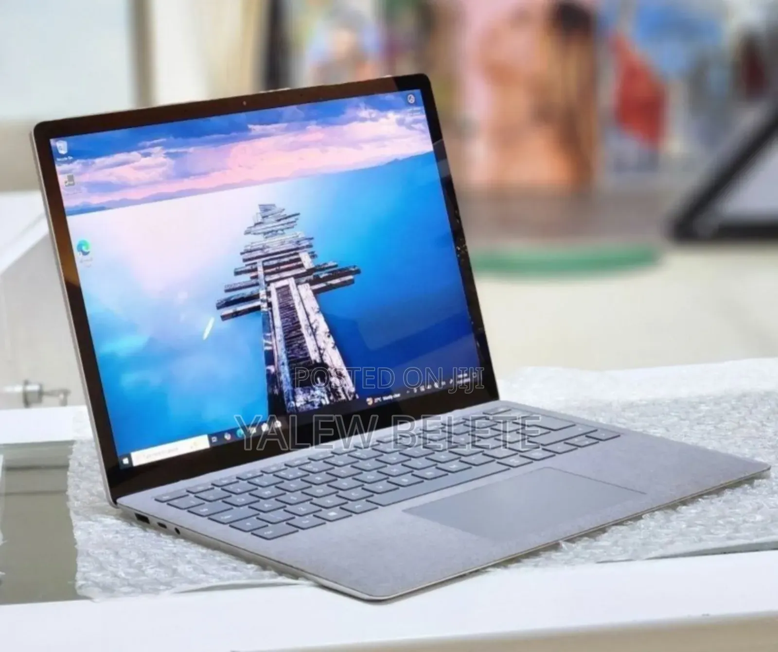 New Laptop Microsoft Surface 8GB Intel Core i5 SSD 512GB