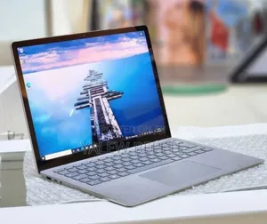 New Laptop Microsoft Surface 8GB Intel Core i5 SSD 512GB